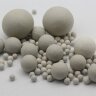 Inerte Keramikkugeln mit niedrigem Aluminiumoxidgehalt, 13 mm