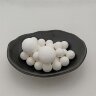 Inert balls with a medium aluminum oxide content of 25 mm